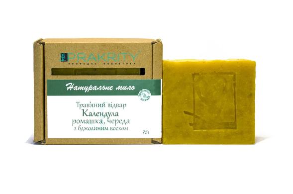 Натуральное мыло «Травяной отвар с пчелиным воском» с отваром ромашки, череды, календулы, Prakrity, 75 г - фото