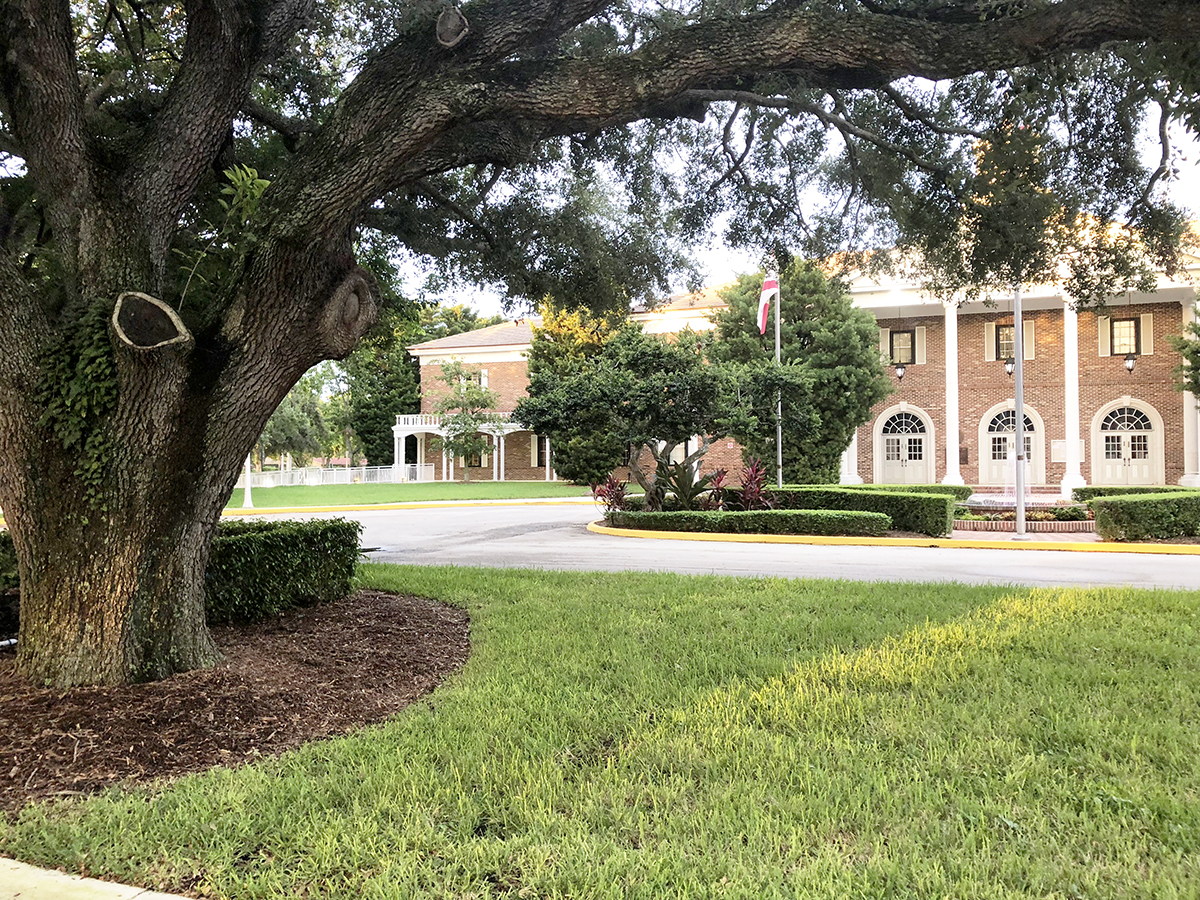 Plantation City Hall